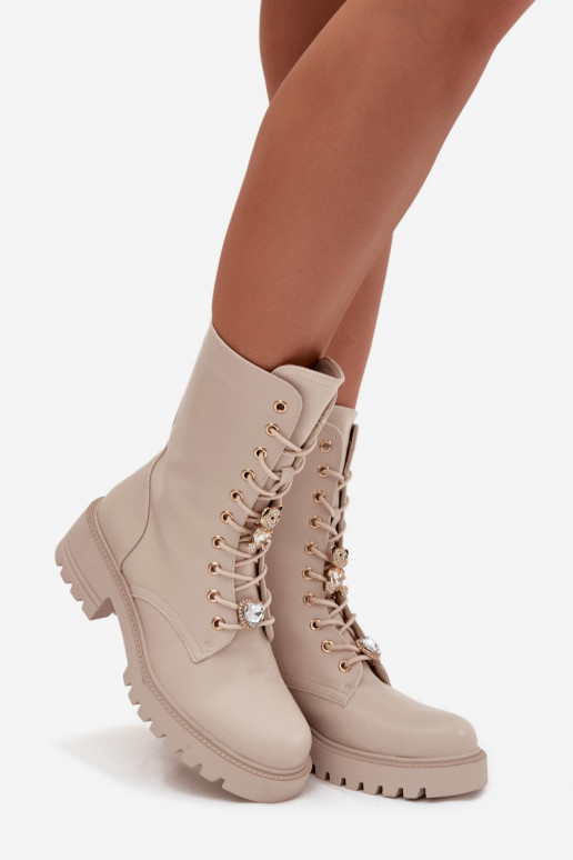 zābaki  Z Przypinkami  Hearts smilšu krāsas Iravine