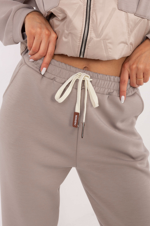 Tumši smilškrāsas komplekts