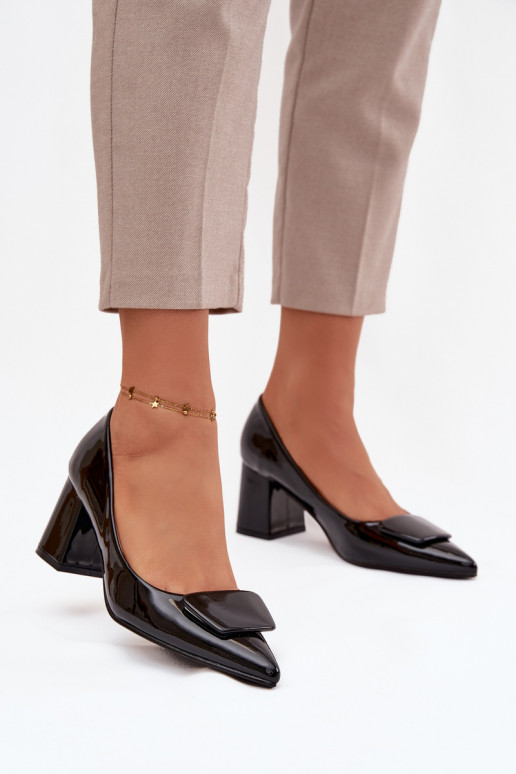 Laque Kurpes ar papēdi ar ornamentiem Melns Isoline