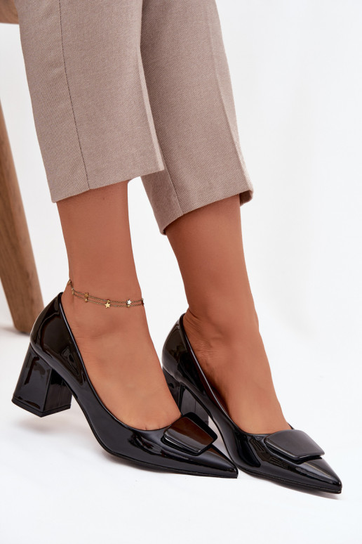 Laque Kurpes ar papēdi ar ornamentiem Melns Isoline