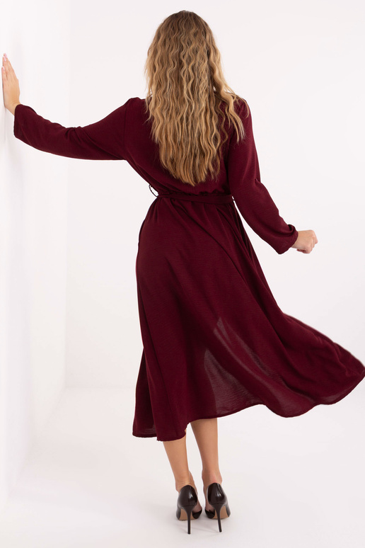 Kleita bordo krāsā