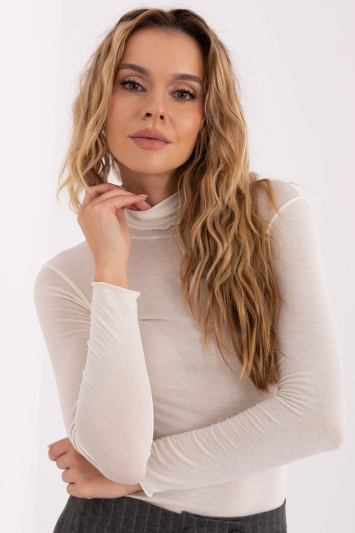 T-krekli gaiši smilšu krāsā