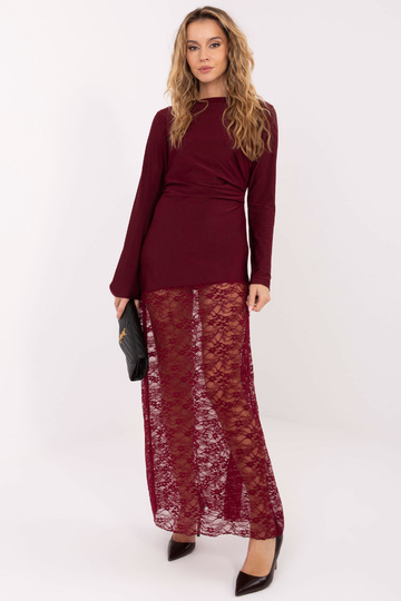 Kleita bordo krāsā