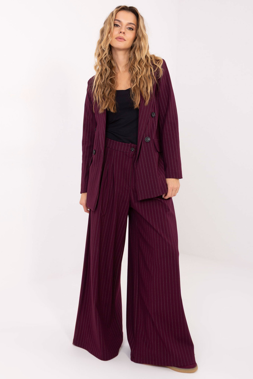 Bikses bordo krāsā