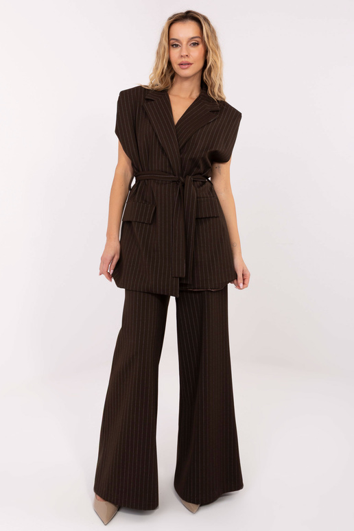 Veste tumši brūnā krāsā IT