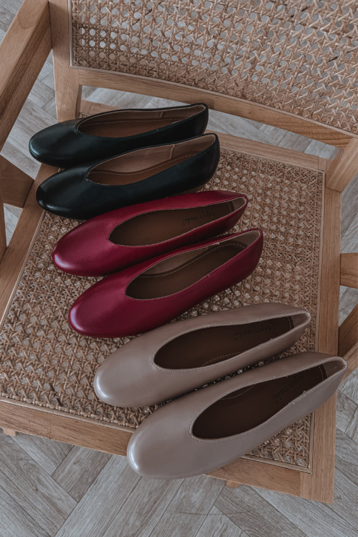 Sieviešu balerīnas no mākslīgās ādas ar platām papēžiem, smilšu krāsā Olyssia