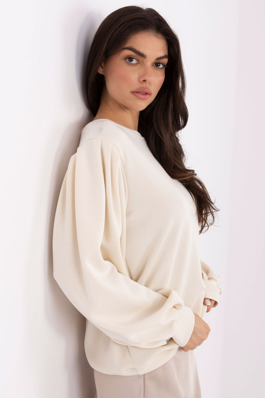 Tumši brūnas bikses