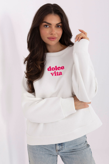 Gaiši smilškrāsas džemperis