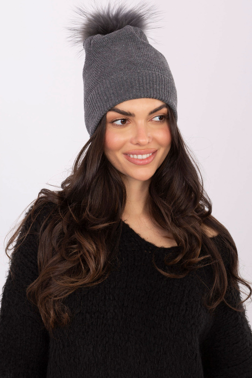 Cepure tumši pelēkā krāsā