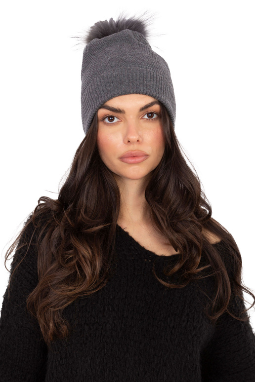 Cepure tumši pelēkā krāsā