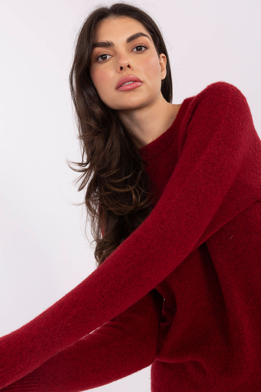 Džemperis tumši sarkanā krāsā