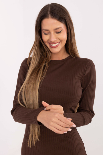 Tumši brūna kleita