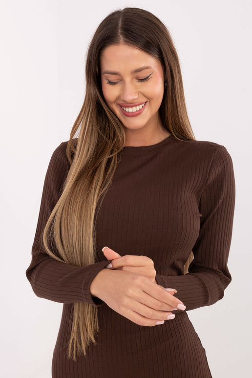 Tumši brūna kleita