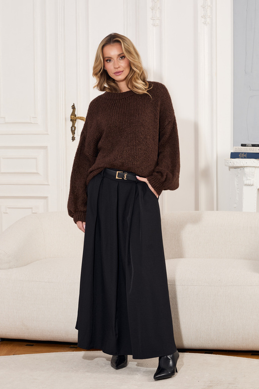 Tumši brūns džemperis