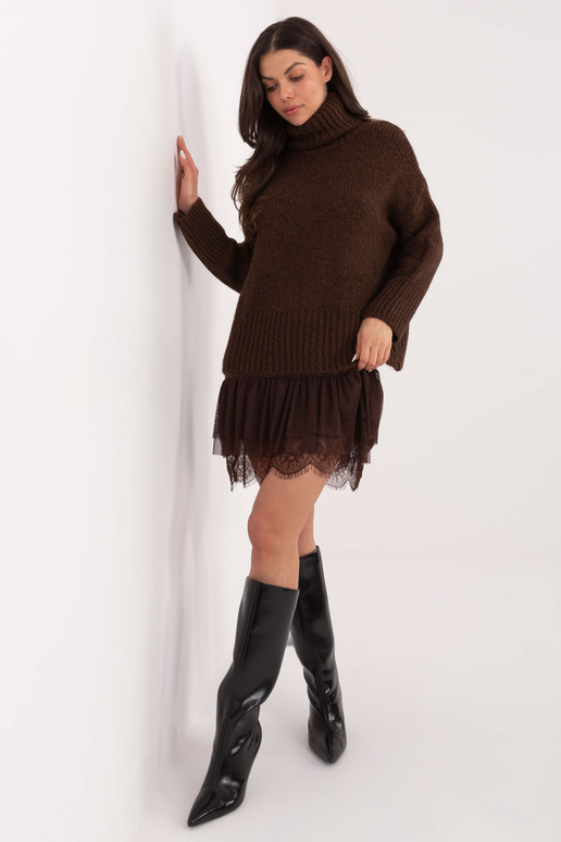 Tumši brūns džemperis