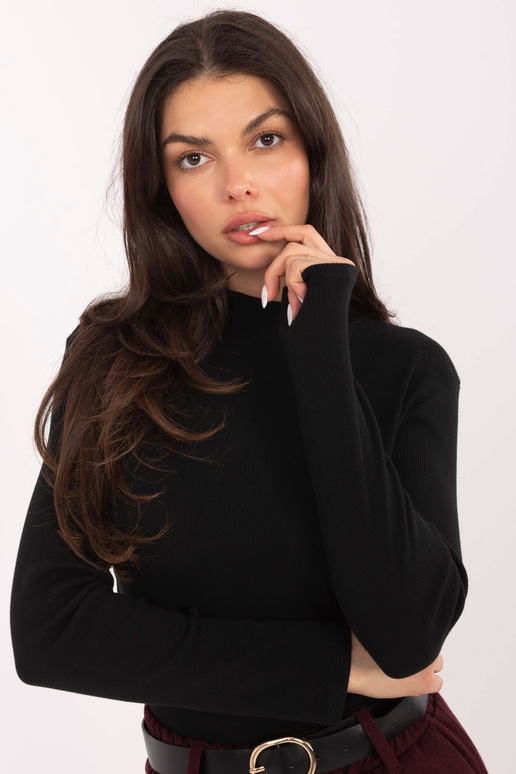 Melna blūze