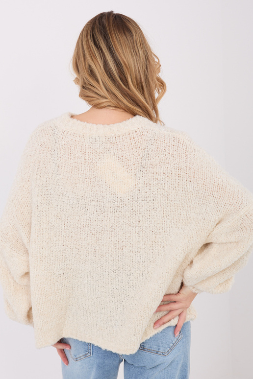 Džemperis gaiši smilškrāsas