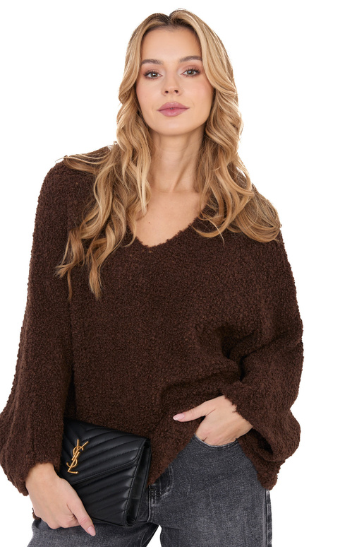 Tumši brūns džemperis