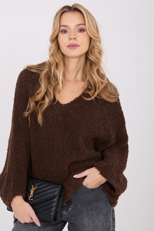 Tumši brūns džemperis