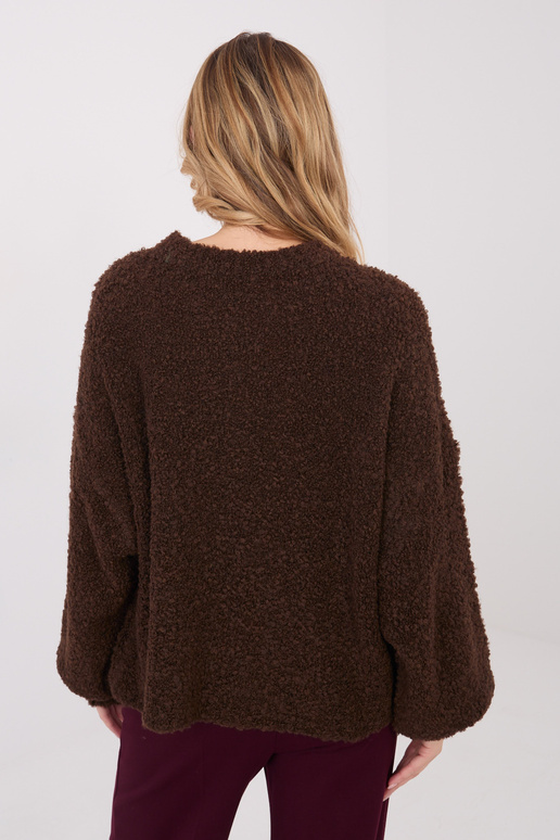 Tumši brūns džemperis