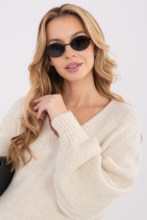 Gaiši smilšu krāsas kleita