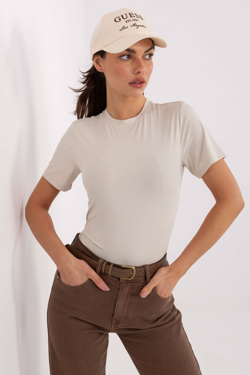 Blūze gaiši smilškrāsas