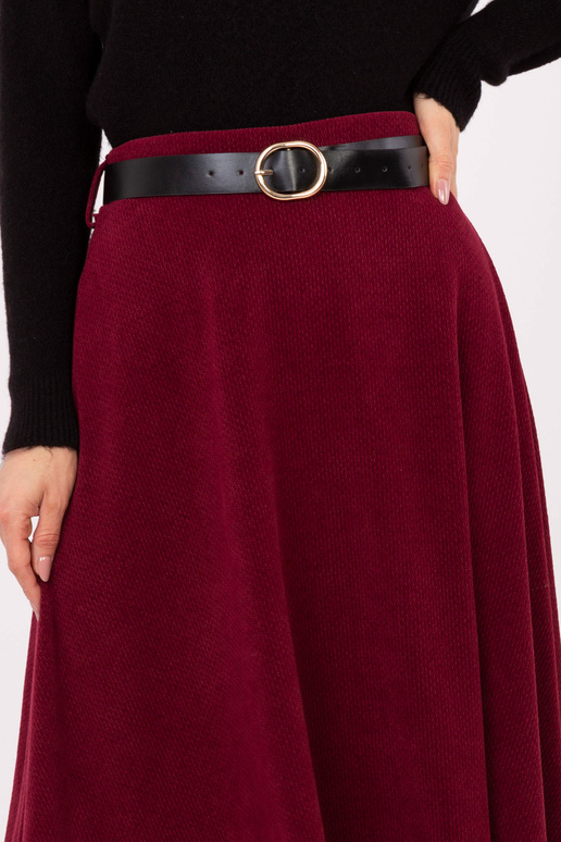 Svārki bordo krāsā