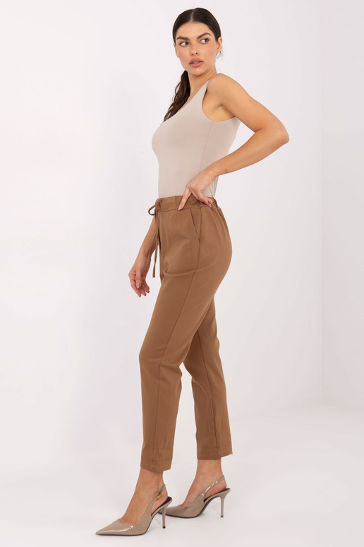 Kamelu krāsas bikses