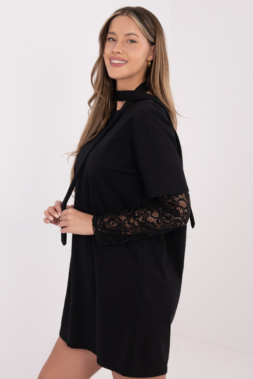 Kleita melna