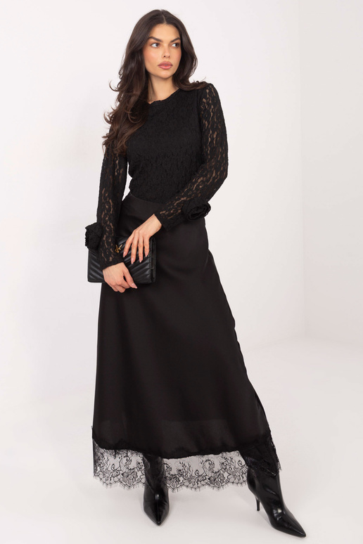 T-krekls IT BZ melnā krāsā