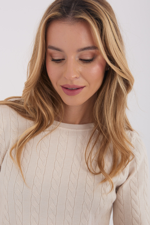 Džemperis gaiši smilškrāsas