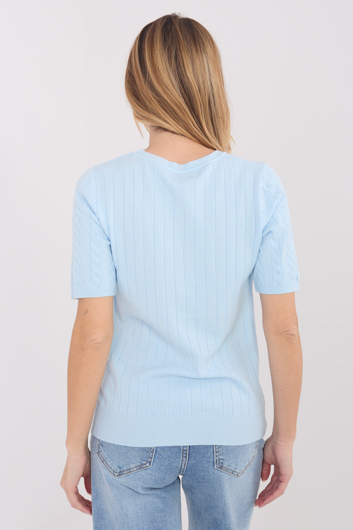 Gaiši zils džemperis