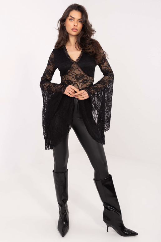 Blūze melnā krāsā