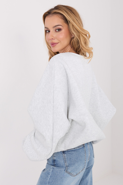 Gaiši pelēks zils bliuzons