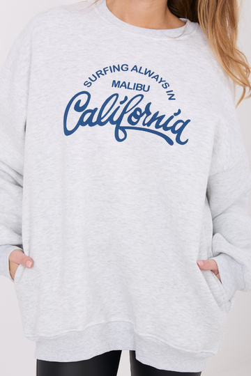 Gaiši pelēks džemperis 2