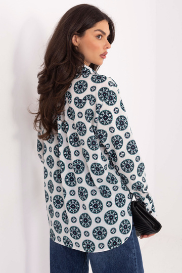 Gaiši pelēkas krekli 2