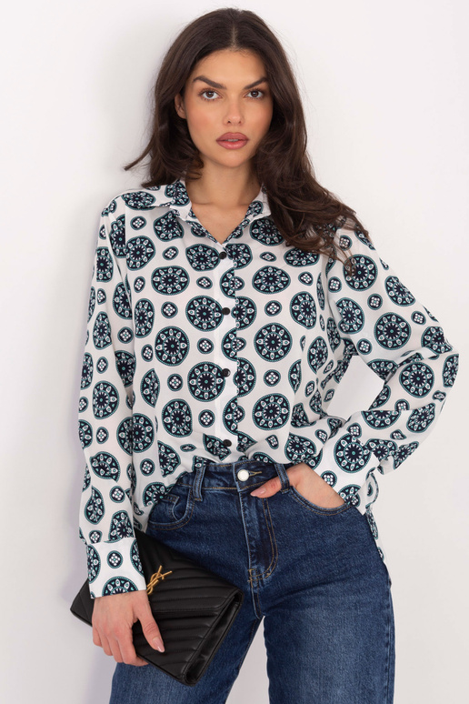 Gaiši pelēkas krekli