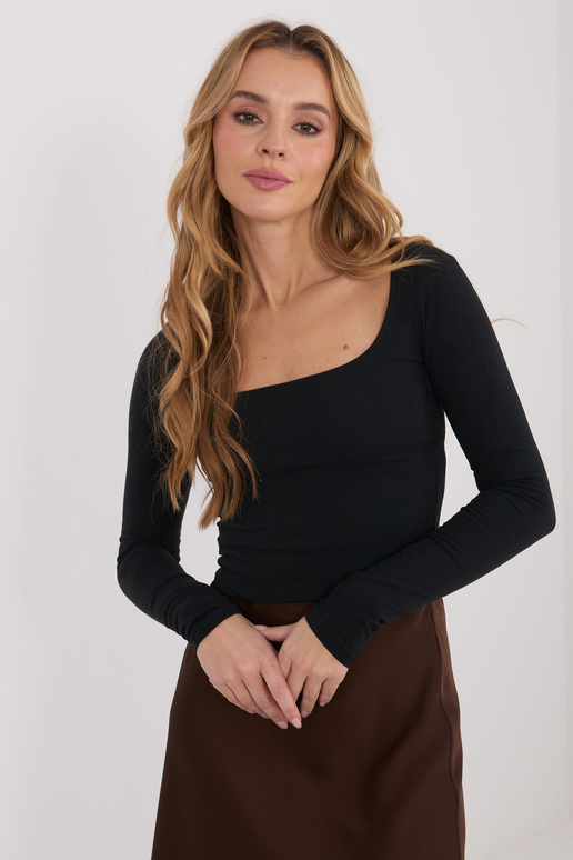 Melna blūze