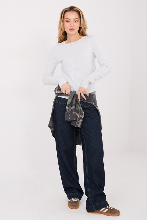 Gaiši pelēka blūze