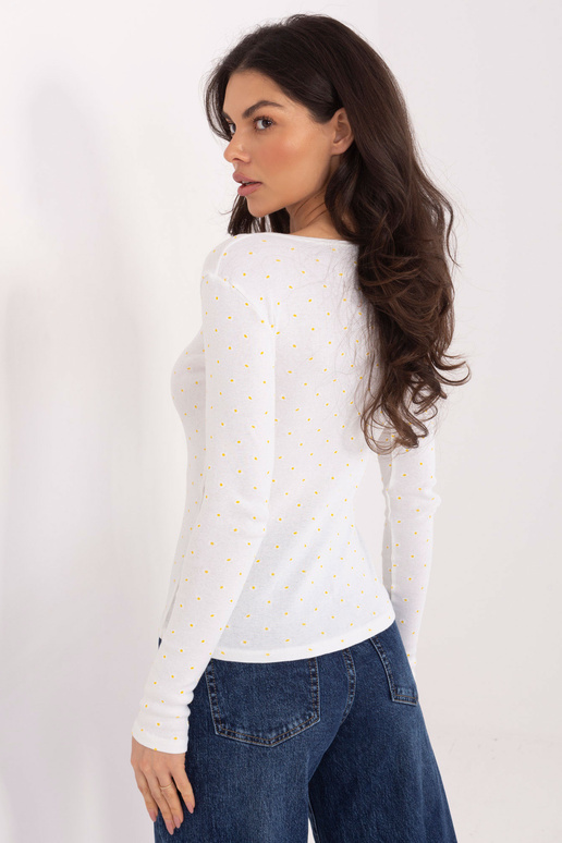 Blūze ecru krāsā