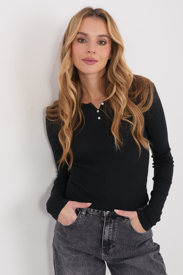 Melna blūze 2