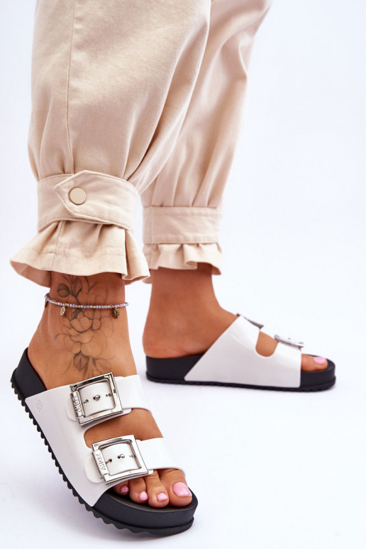  Čības   HH285159 baltas krāsas