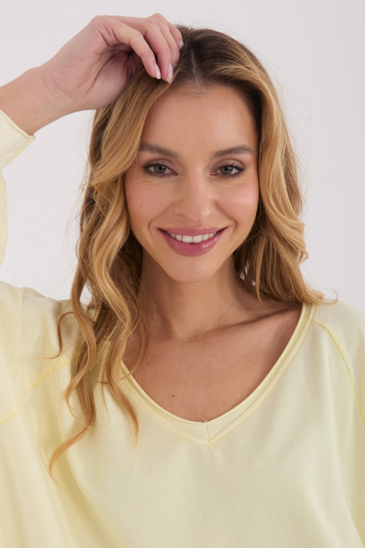 Krekliņš gaiši dzelteni