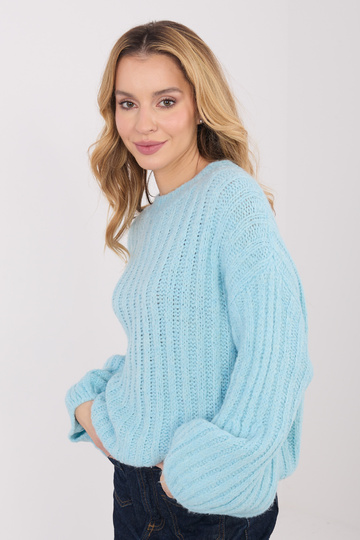 Gaiši zils džemperis 2