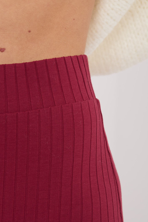 Bordā sarkans RV SD svārki