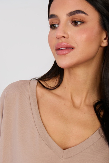 Tumši smilškrāsas blūze 2