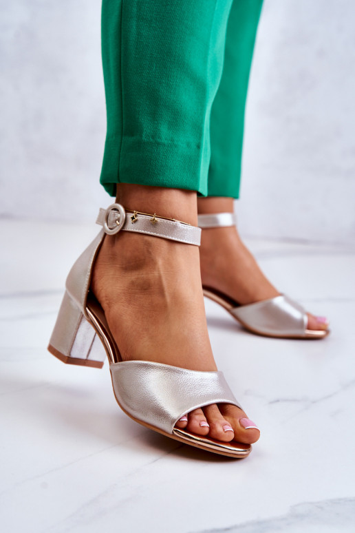   Elegantas augstpapēžu sandales Vinceza 20100 Zelta krāsas