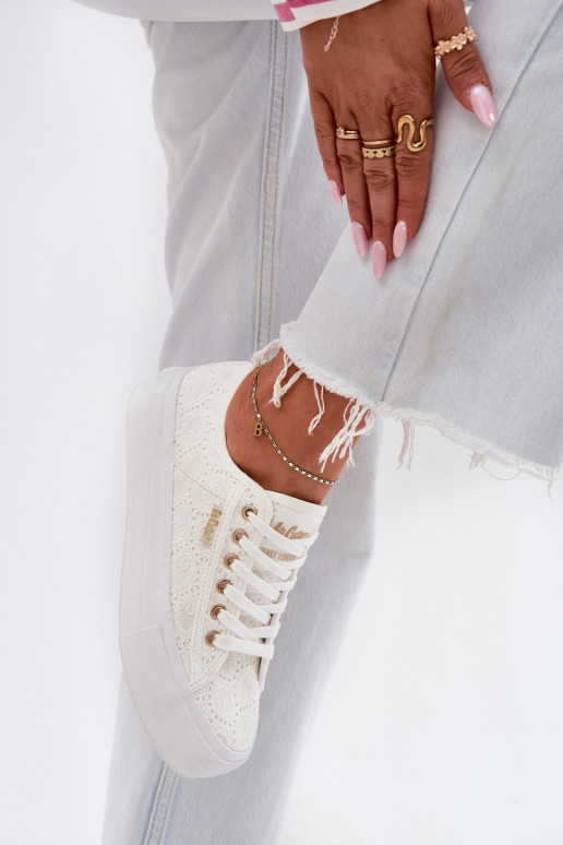 sieviešu puszābaki ar mežģīnēm Lee Cooper LCW-25-31-3438L baltas krāsas