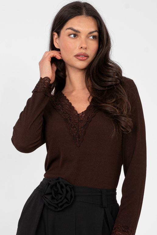 Blūze tumši brūnā krāsā