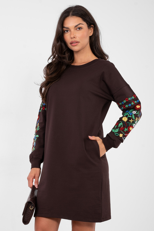 Kleita tumši brūna